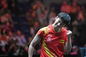 蒂姆意外战胜加拿大队，表现优异引爆全场！